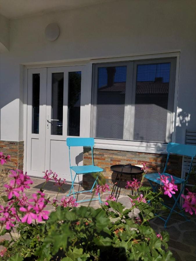 Postaja 33 Apartment Zgornje Skofije Exterior photo